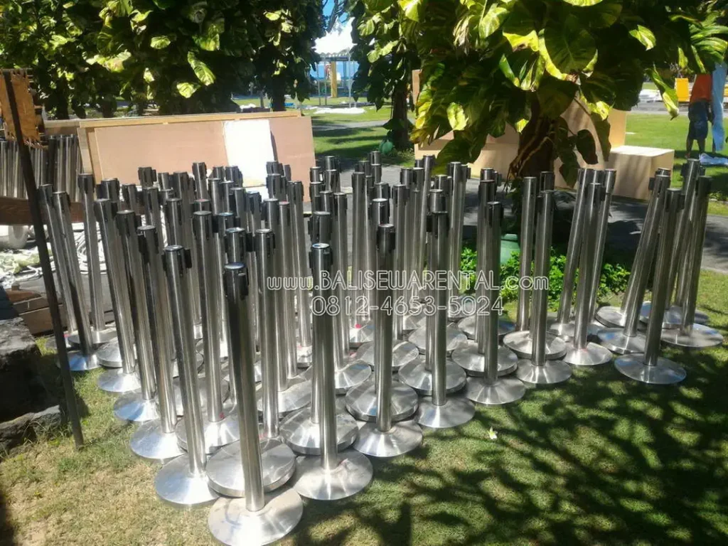 sewa tiang antrean di bali,sewa qline di bali,penyewaan barikade di bali,sewa barrier di bali