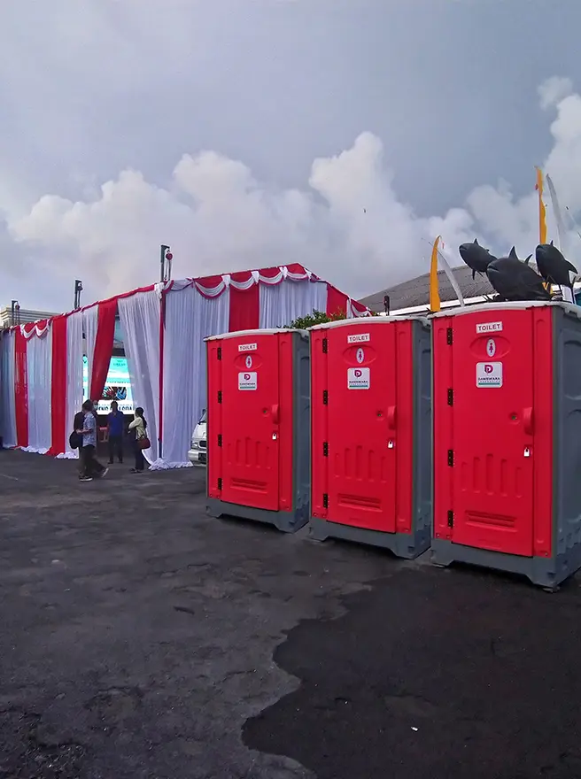 sewa wc di bali,sewa kamar mandi dibali,penyewaan toilet mobil