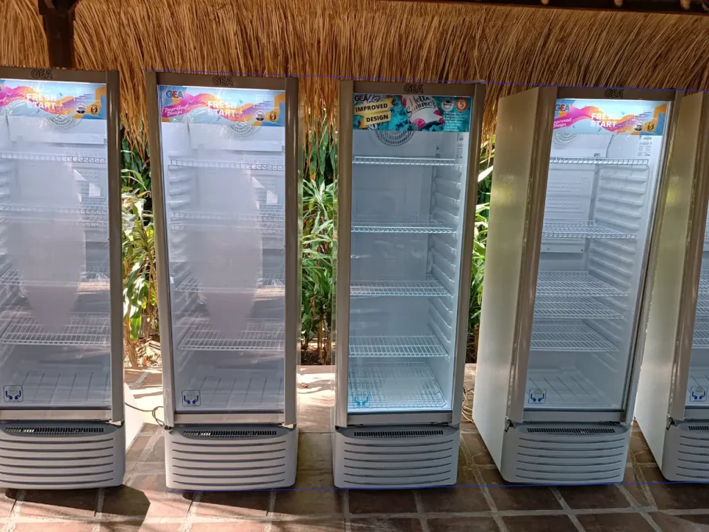 sewa chiller di bali lombok,rental showcase chiller id bali,penyewaan pendingin minuman,rental pendingin kue di bali