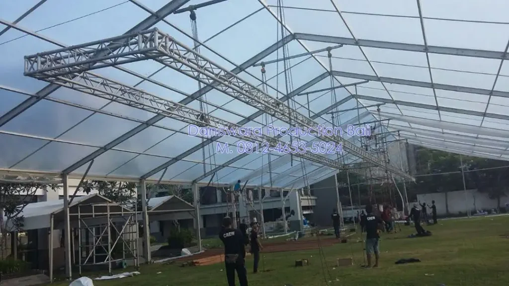 sewa tenda transparan di bali lombok bajo,rental clear tent di bali,penyewaan tenda bening di bali,sewa tenda dome